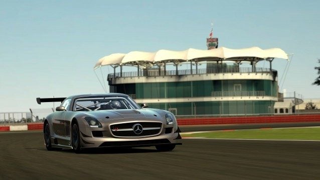 15º Aniversario GT5 en Europa / Posible anuncio de GT6 - Página 3 SLS_AMG_GT3_01-638x358