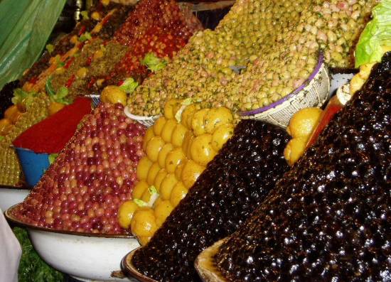 LES OLIVES DU MAROC Marche-olives-souk-meknes-maroc-