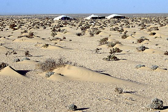 LIEN DU SAHARA Deserts-tentes-sud-plage-goulimine-