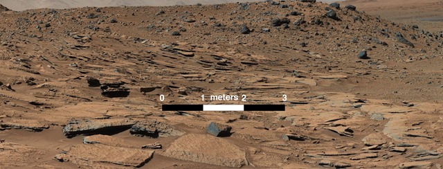 L’astromobile Curiosity révèle qu’elle s’est posée dans ce qui était autrefois un lac Couches-roches-sdimentaires2_thumb