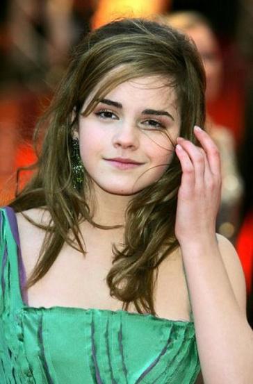 صور للكتكوتة emma watson Emma-watson-hairstyle-4