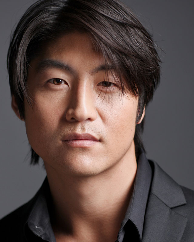 صور الفنان Brian tee Tee_brian_002