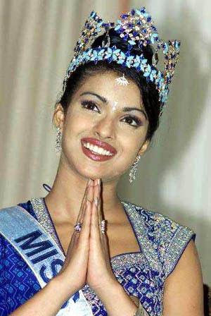 +++ GODDESS OF 2000 - TOP 5 - VOTE 4 WINNER - Page 3 1242-Priyanka-Copra-in-India-after-winning-the-Beauty-Pageant-Miss-World-2000