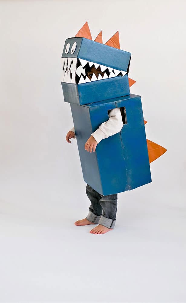 "RAWR means LETS DANCE in dinosaur." [S.] 5-diy-cardboard-dinosaur-costume