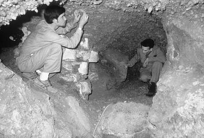 A Natural Spring Inside the Great Pyramid Grotto?  04_jf_pic5c