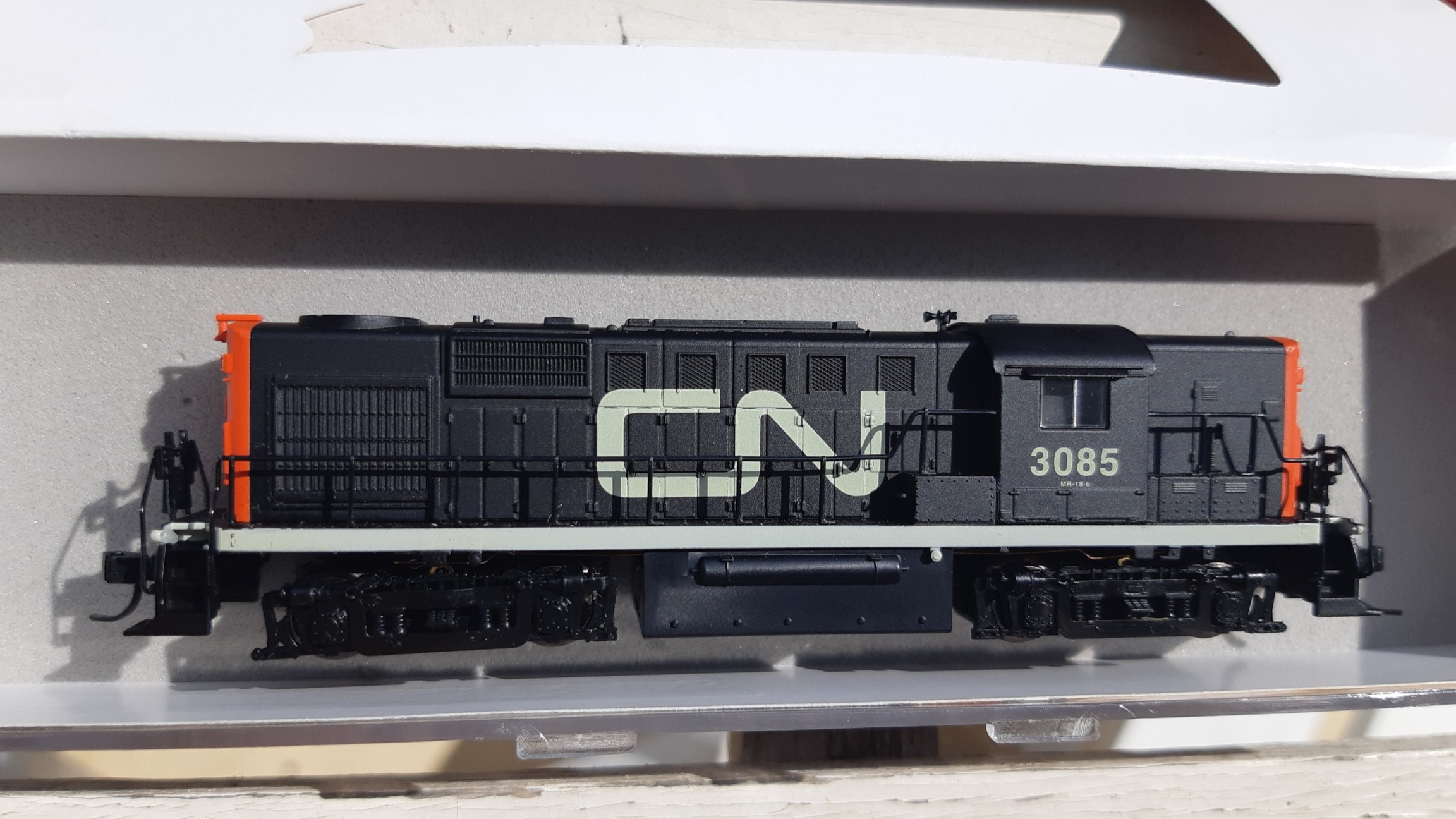N True Line Trains 800051 Canadian National RS-10