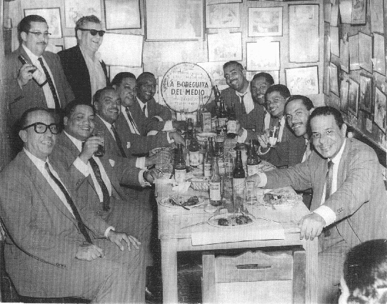 fotos - FOTOS DE CUBA ! SOLAMENTES DE ANTES DEL 1958 !!!! - Página 7 En%20la%20bodeguita