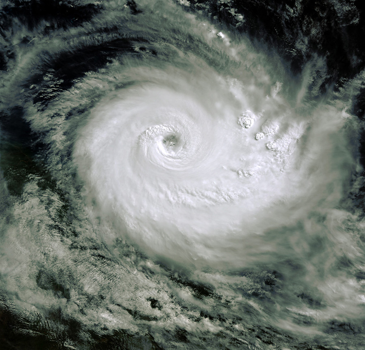 Científicos quieren controlar el clima para "disminuir" los desastres naturales. Perfect_storm