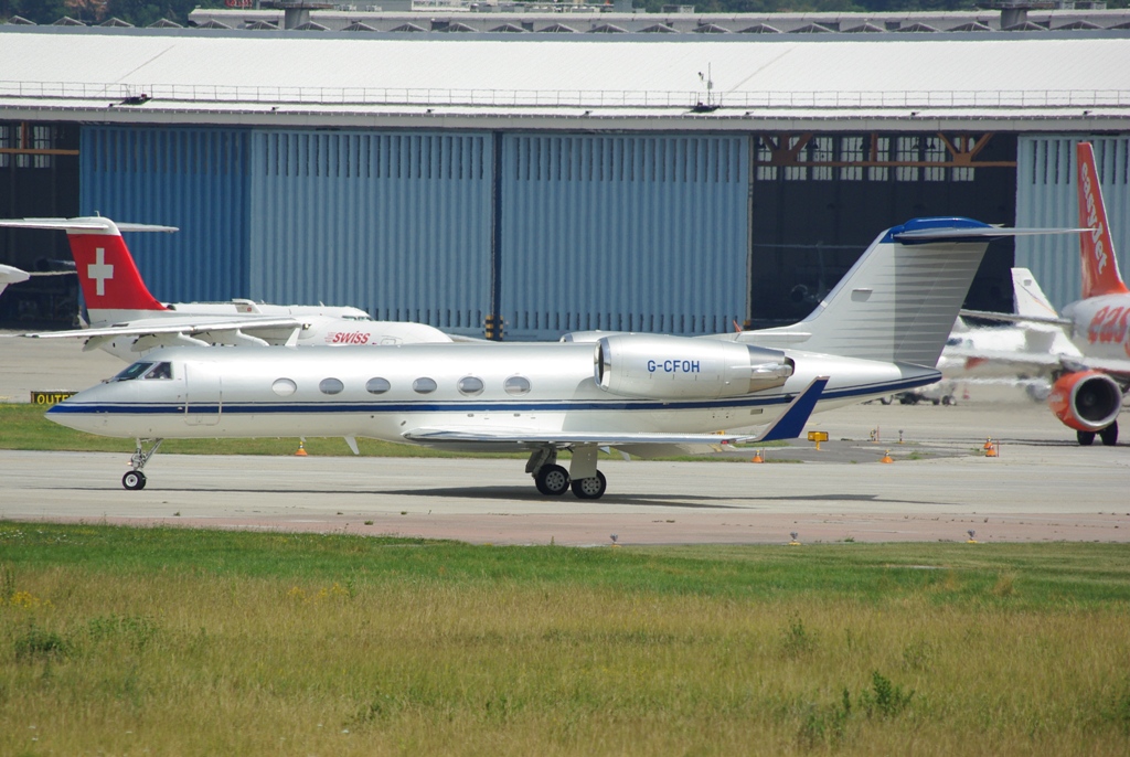 Spotting du 9 juillet 2010 : Special Gulfstream et Global G_cfoh