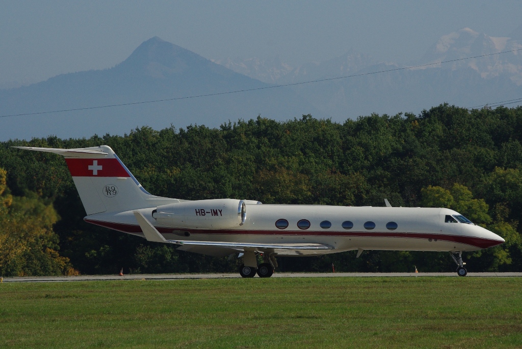 Spotting à GVA le 07/10/2010 Après-midi Hb_imy