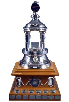 NHL AWARD S2 Trophy_vezinalg