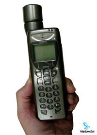PERSONAL BEACONS (PLB & EPIRB) & Sat Phones - Bush Safety Iridium-ss-66k-in-hand