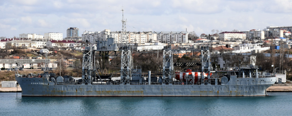 [GÉNÉRIQUE] Actualités Maritimes - Page 8 Russia-Rescue-Ship-Kommuna-Sevastopol