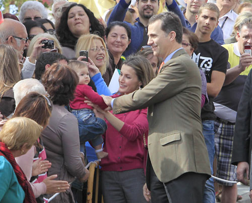 Príncipe Felipe cumple hoy 44 años en una visita a El Hierro Ppes-hierro4-z