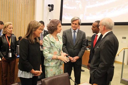 ABDICA EL REY JUAN CARLOS. FELIPE Y LETIZIA REYES - Página 7 Reina-sofia1-z