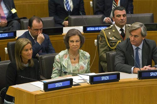 ABDICA EL REY JUAN CARLOS. FELIPE Y LETIZIA REYES - Página 7 Reina-sofia2-z