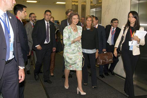 ABDICA EL REY JUAN CARLOS. FELIPE Y LETIZIA REYES - Página 7 Reina-sofia3-z