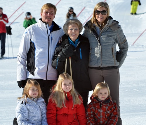La reina Beatrix y su familia Posado-holanda1-z