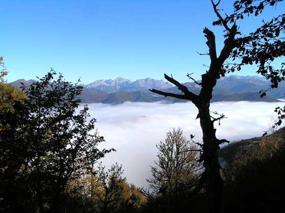 España mágica: Los Ancares gallegos y la leyenda del hombre Mar-nubes-ancares-a