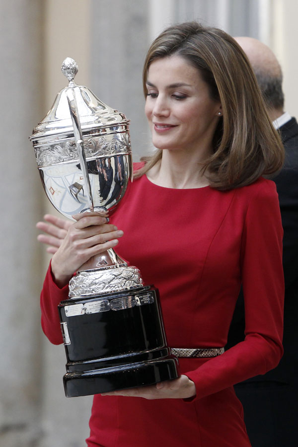 LA FAMILIA REAL ENTREGA LOS PREMIOS NACIONALES DEL DEPORTE Pnd--princesa-letizia-3-a