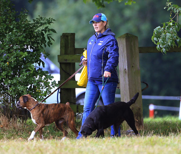 Princesa Ana Mountbatten-Windsor y familia - Página 12 Zara-phillips-1-a