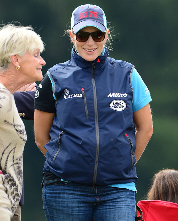 Princesa Ana Mountbatten-Windsor y familia - Página 12 Zara-phillips-2-a