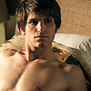 Personajes Cannon ~ {Chicos} Keegan_allen_in_pll_s_01_328