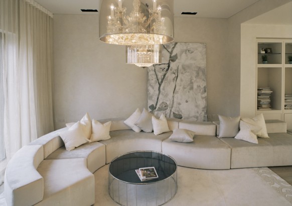 احلى ديكورات فيلات 2012 White-reception-room-582x411