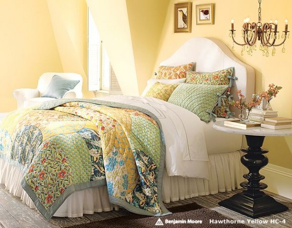 ▓◄غرف نوم مزينة بطريقة إحترافية►▓ Festive-colors-in-the-bedroom-582x455