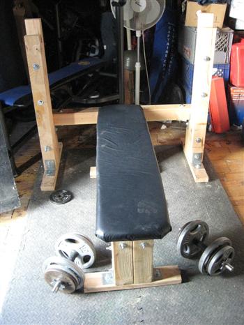 Do It Yourself gym equipment Homemade-weight-lifting-bench