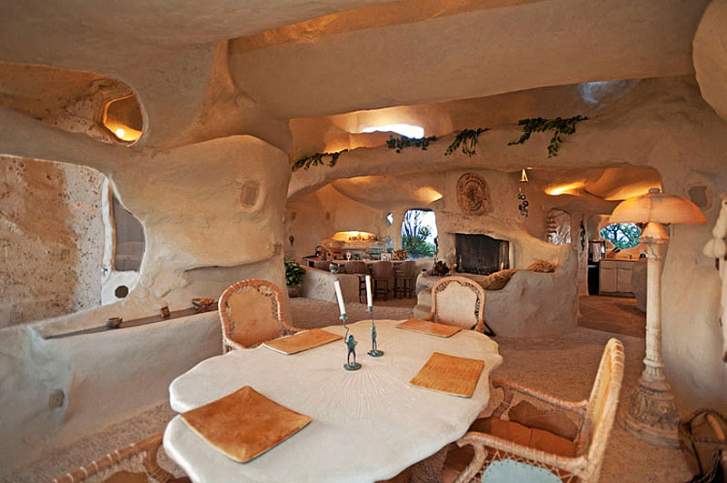 منزل رائع في ماليبو صمم على نمط منزل فلينستون  -  Unique Flintstone-Style House in Malibu Flintstones-Style-Malibu-Retreat-06