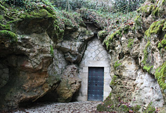 Grotte Pair-non-Pair en Aquitaine Entree-grotte-pair-non-pair