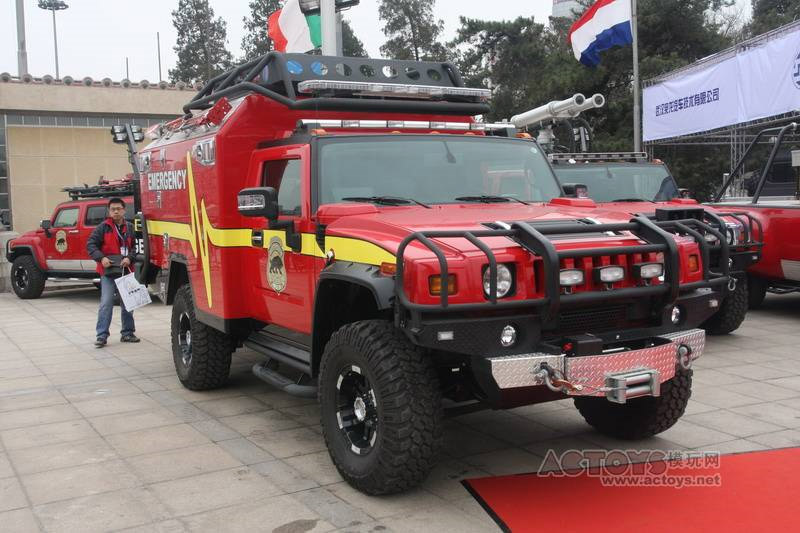 Tamiya Hummer H2 High Lift Chineseemergencyhummerh2_3