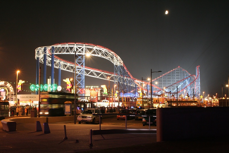 ENGLAND PIC _england_blackpool_roller_coaster_night