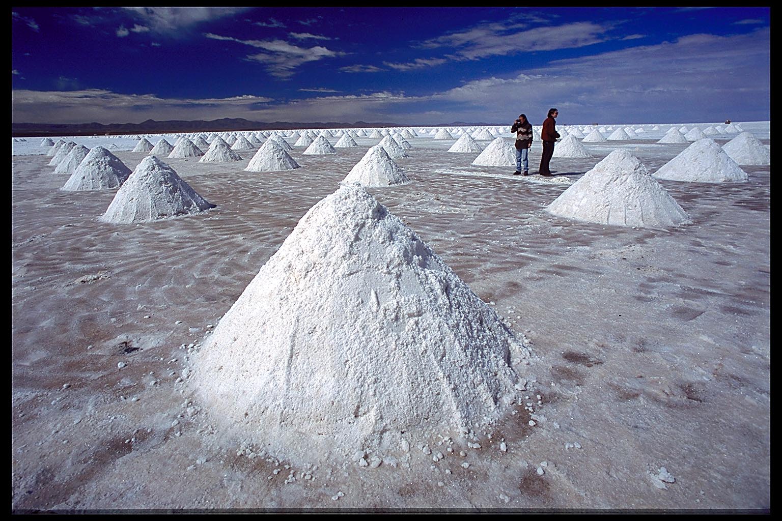 Bolivia vivió la última semana un holocausto ecológico Salar_de_uyuni_20_4