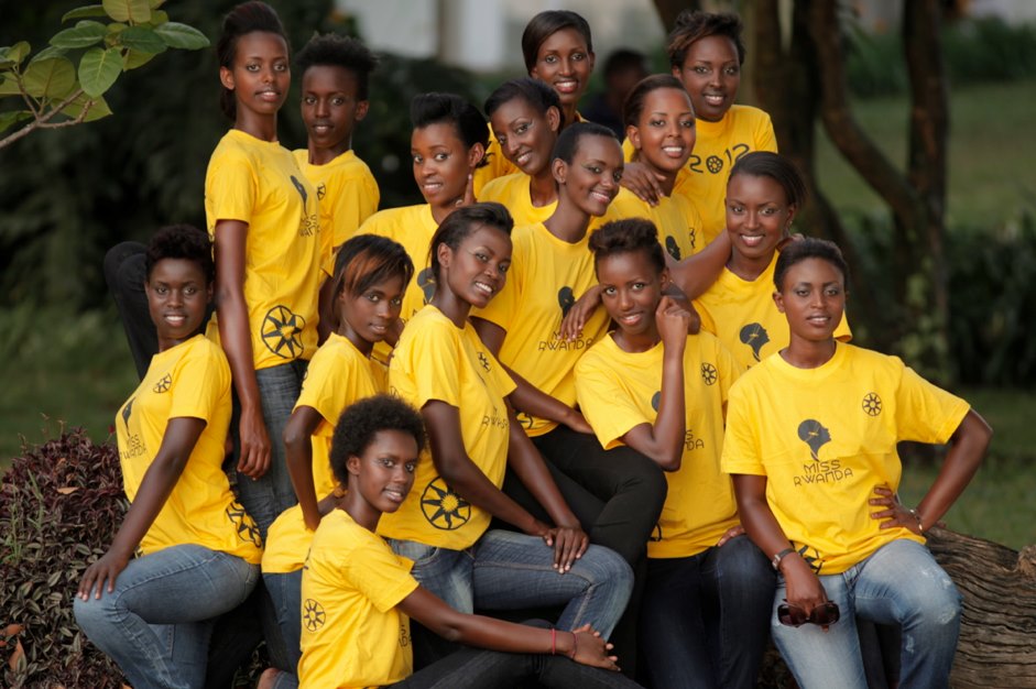 2013 | MW | Rwanda | Aurore Umutesi Miss_Rwanda_2012_Finalists