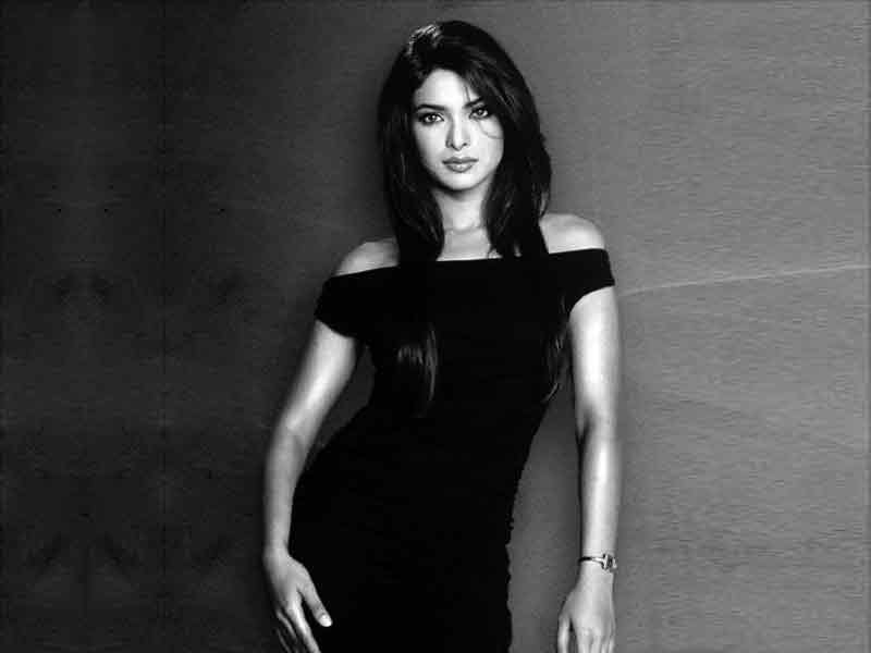 بريانكا شوبرا نجمة بوليود Priyanka-chopra1