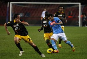 Napoli-Lecce...Grande Lavezzi! 134709258-300x205