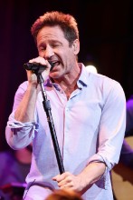 2018/04/22 - Tribeca Film Festival presents David Duchovny Live - Page 2 DavidDuchovnyPerformance2018TribecaFilm13.th