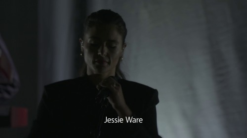 Jessie Ware - iTunes Festival (2014) HD 1080p Vlcsnap-00001