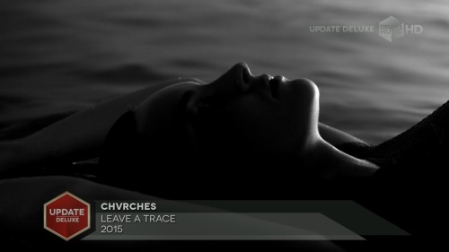 Chvrches - Leave A Trace (2015) HDTV Vlcsnap-00005