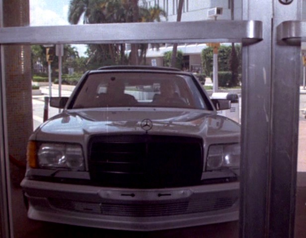 Miami Vice & Mercedes I021576