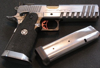 1911 : Colt ou Remington? - Page 2 320px-SVI_Infinity