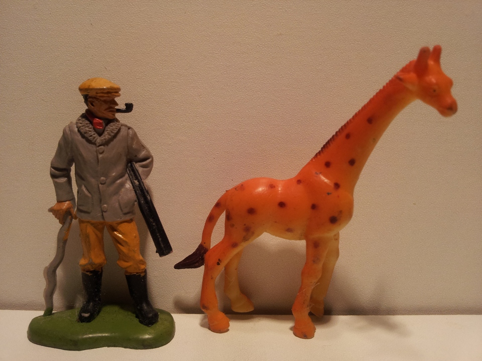 A huge Group of Albert Heijn WWF Animals came in... - Page 2 UK_CH_Maker_Giraffe_klein_oranje_1