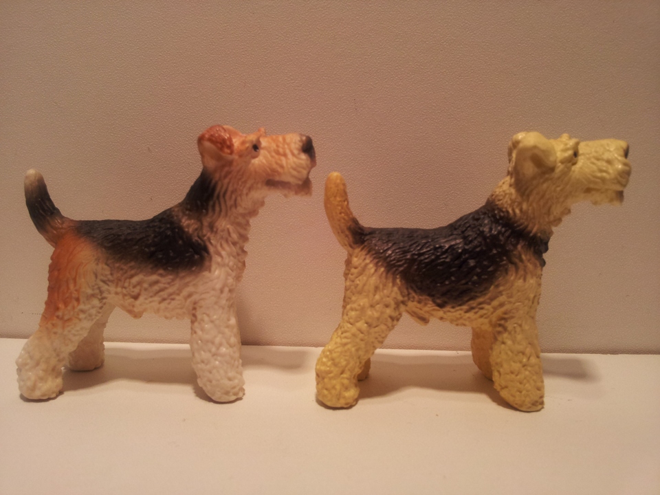 Willy's Schleich additions...  - Page 16 Schleich_Fox_Terriers_1