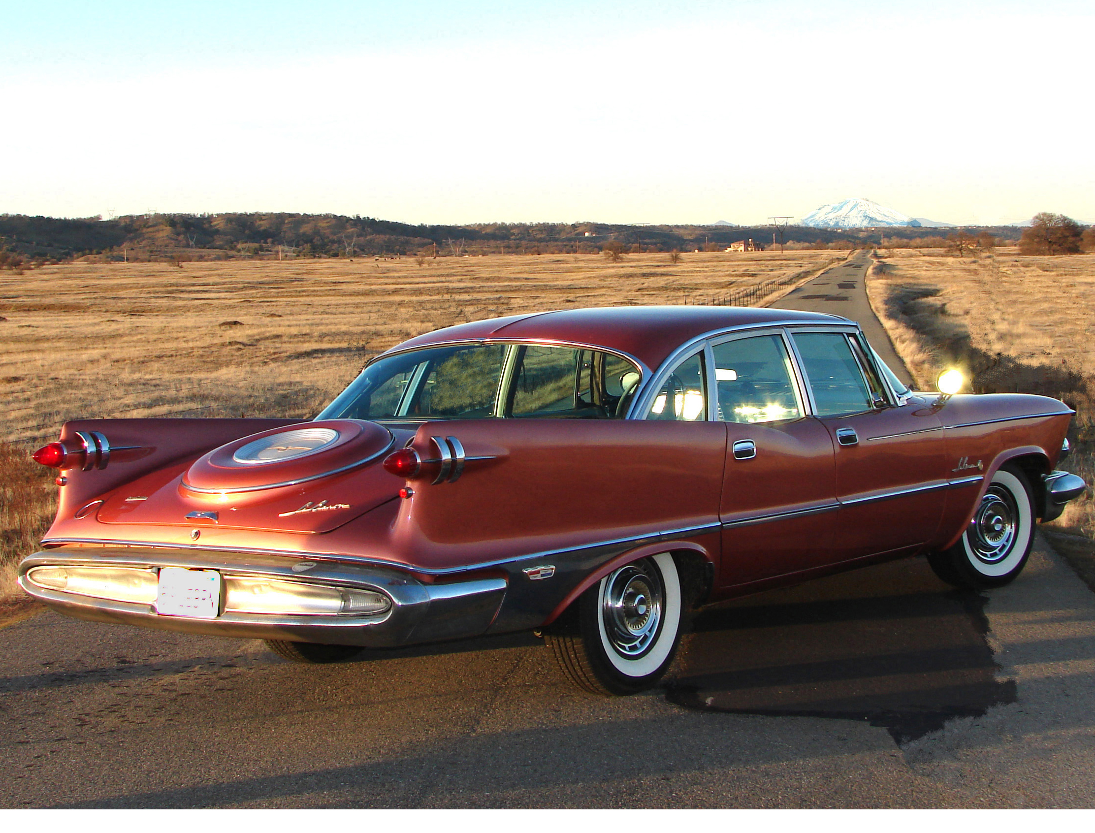 imperial 1960 coupé - Page 7 1959ImperialLeBaron01