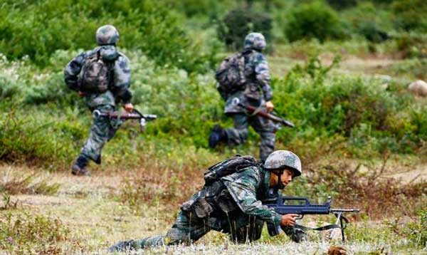 Frecuentes ejercicios militares  con fuego real en el Tíbet alarman a la India  PLA-training-5