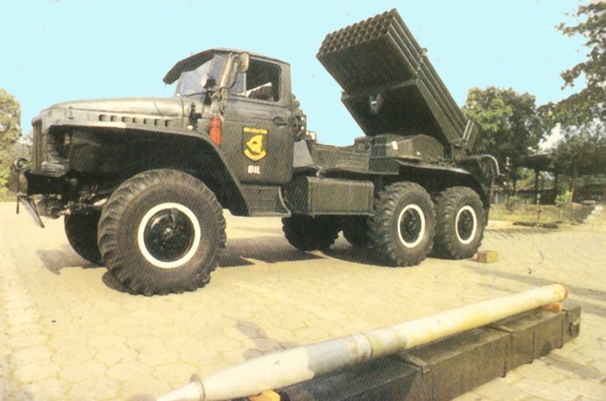 الجيش الجزائري بكامل اقسامه BM-21_00