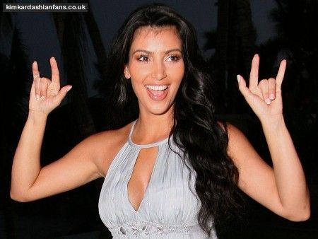 ANTY NWO & ANTY NEW AGE & Hybrydy Nephilim Kim-kardashian-satanic-hand-sign