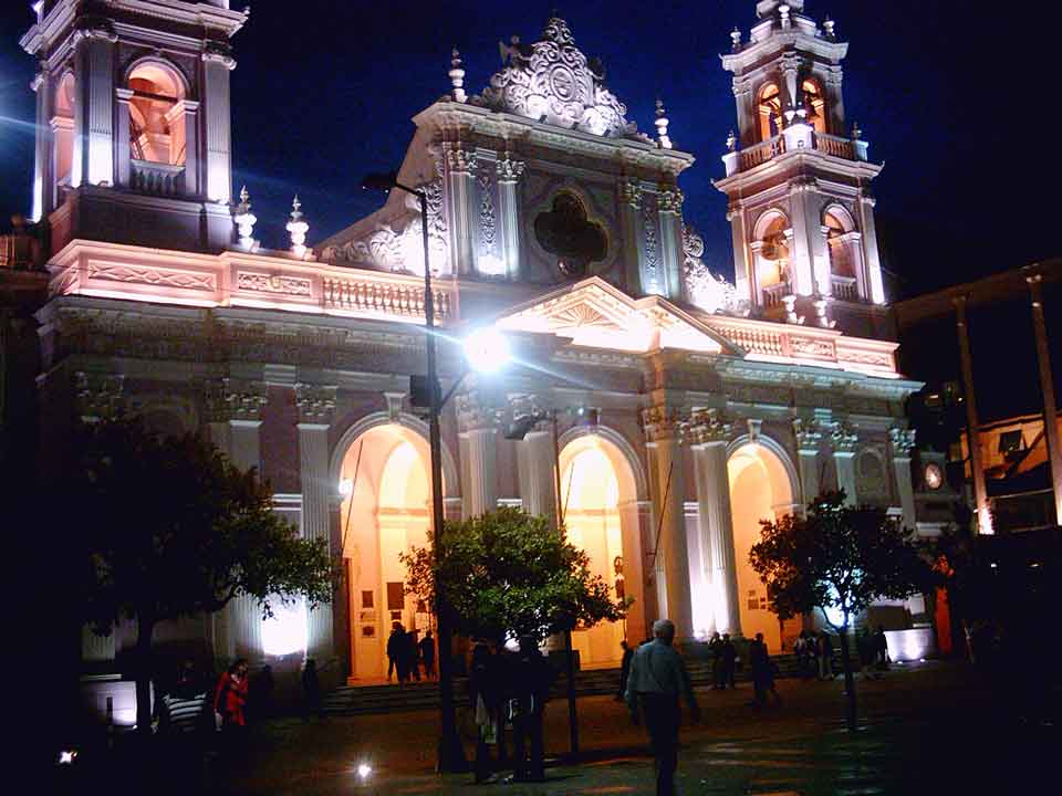 Tu barrio - Página 2 Info14_catedral_salta